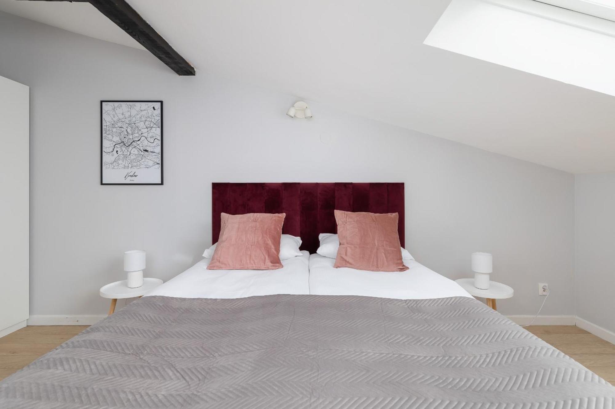 With 2 Bedrooms And Desks In The Center Of Cracow By Renters Апартаменти *